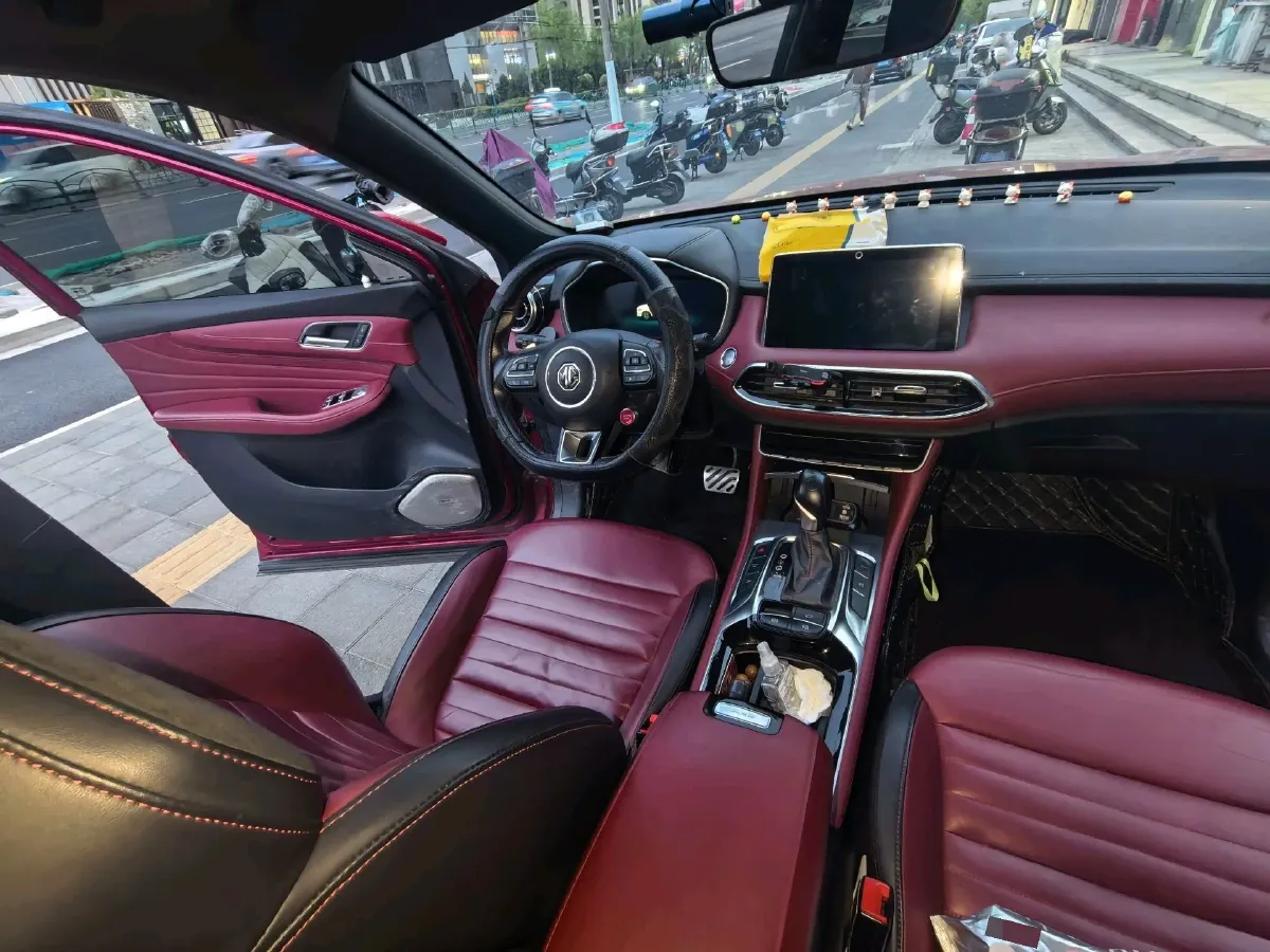 2018 MG HS 2.0T 231HP L4 6DCT,autocango,china used car exporter,china ev exporter,chinese used car exporter,chinese used ev exporter