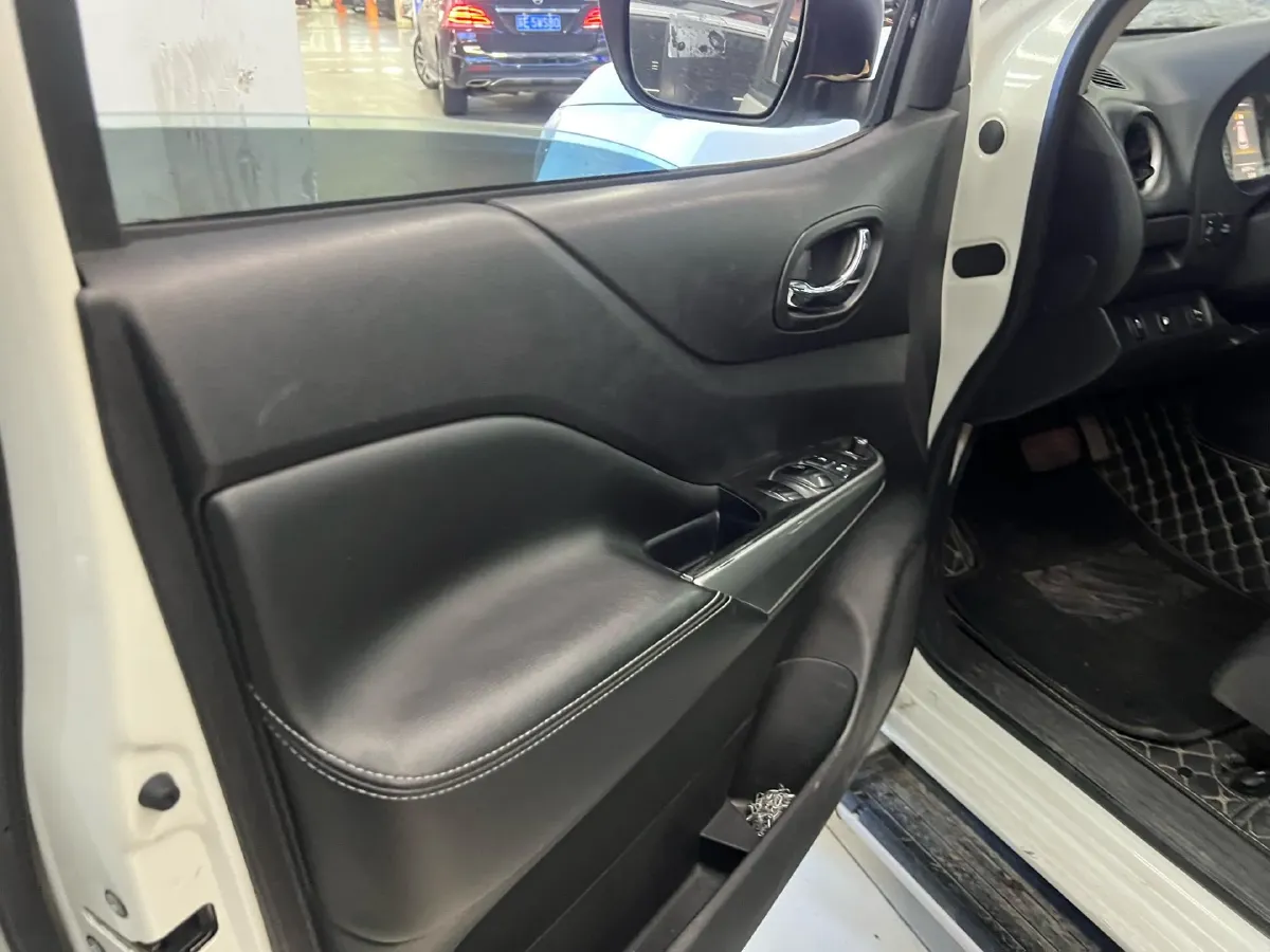 2020 Nissan Terra 2.5L 193HP L4 7AT,autocango,china used car exporter,china ev exporter,chinese used car exporter,chinese used ev exporter