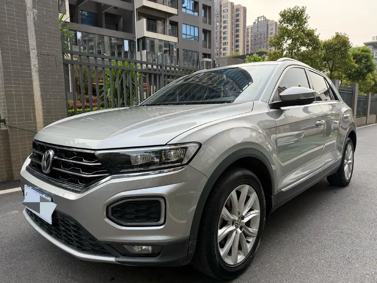 2020 Volkswagen T-Roc 1.4T 131HP L4 7DCT,autocango,china used car exporter,china ev exporter,chinese used car exporter,chinese used ev exporter