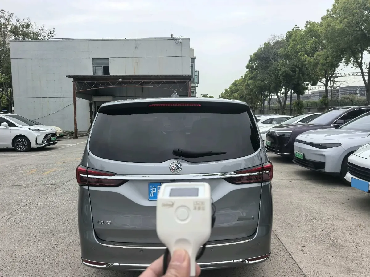 2023 Buick GL8 2.0T 237HP L4 9AT,autocango,china used car exporter,china ev exporter,chinese used car exporter,chinese used ev exporter