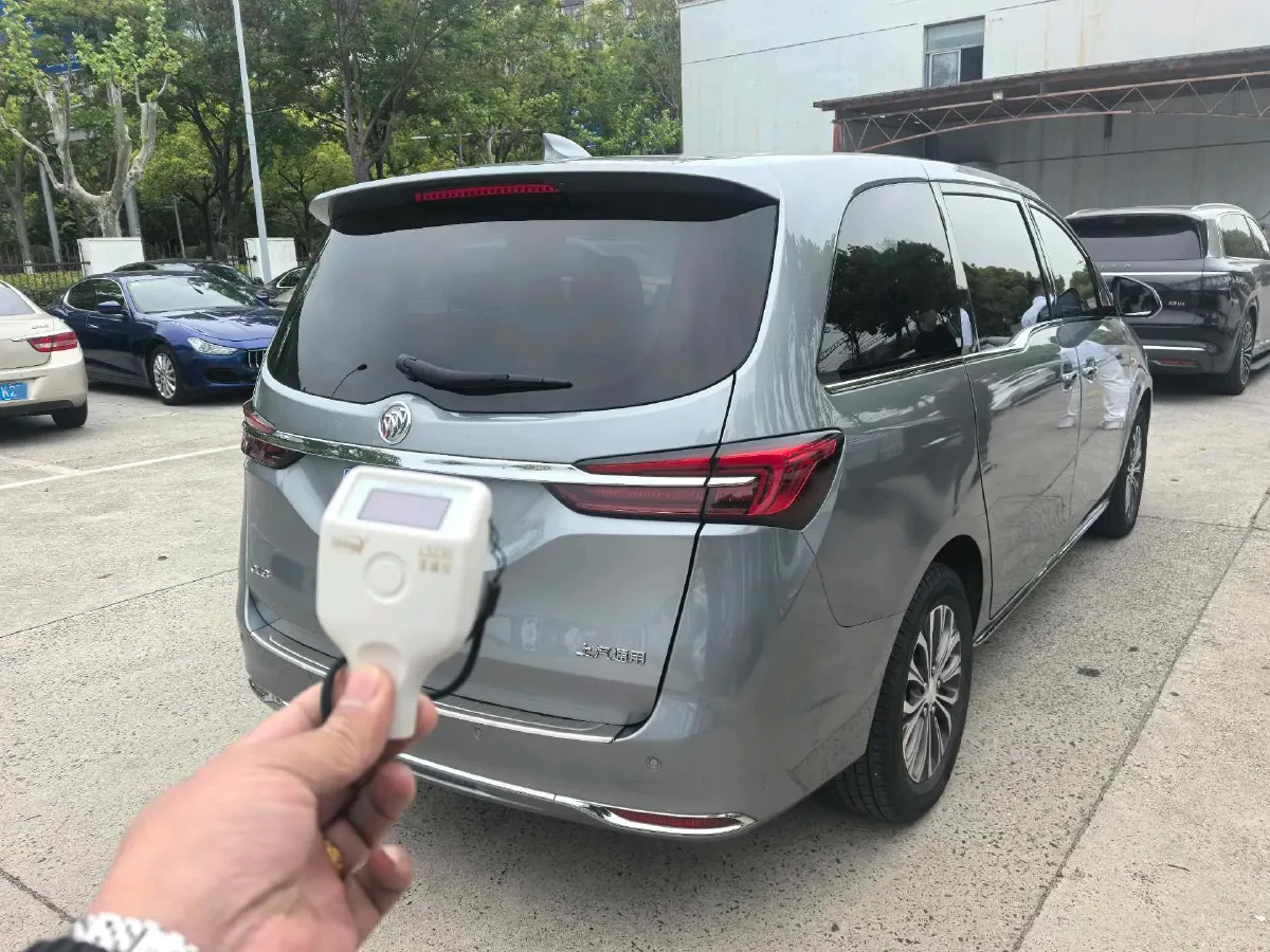 2023 Buick GL8 2.0T 237HP L4 9AT,autocango,china used car exporter,china ev exporter,chinese used car exporter,chinese used ev exporter