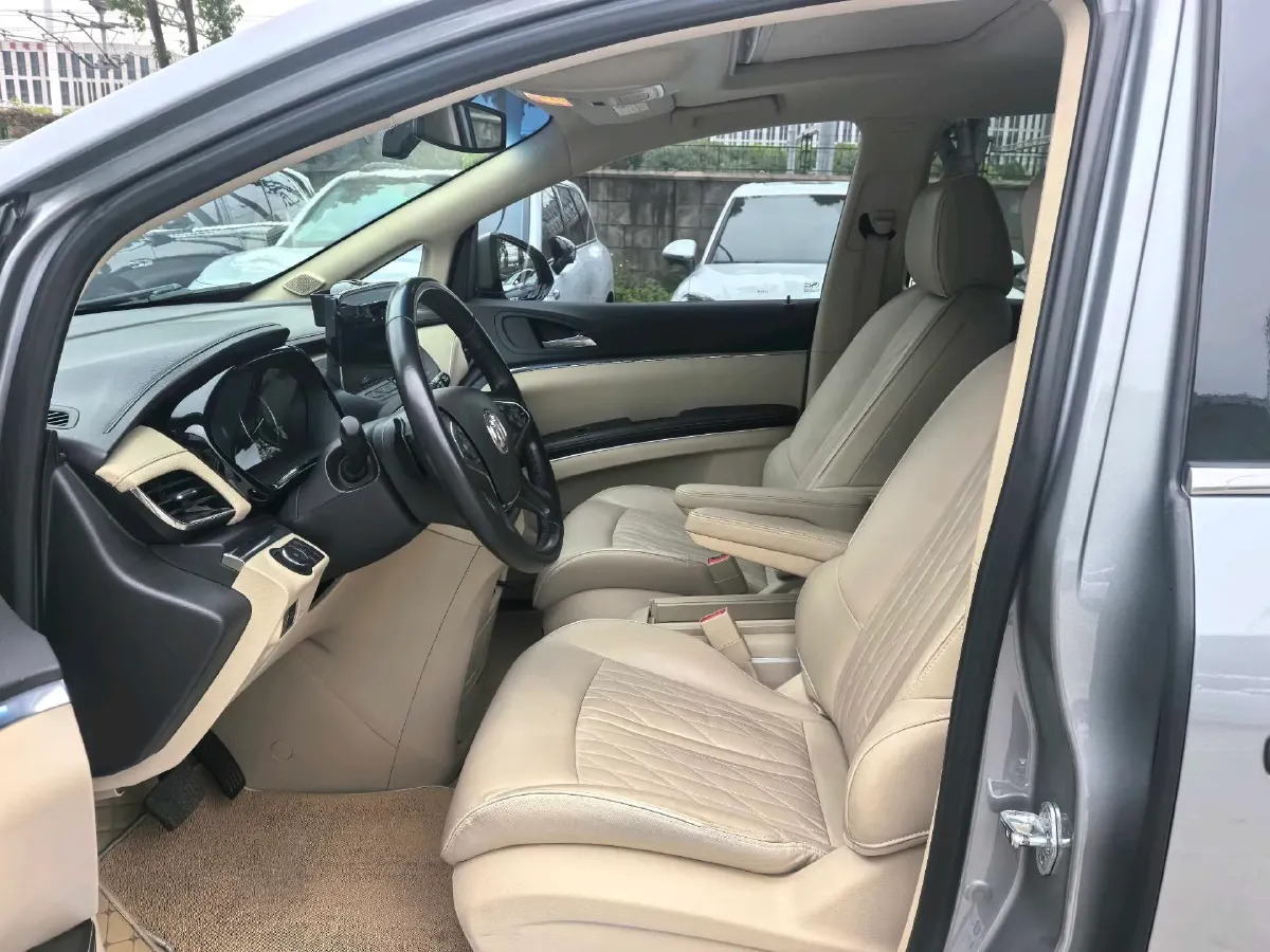 2023 Buick GL8 2.0T 237HP L4 9AT,autocango,china used car exporter,china ev exporter,chinese used car exporter,chinese used ev exporter