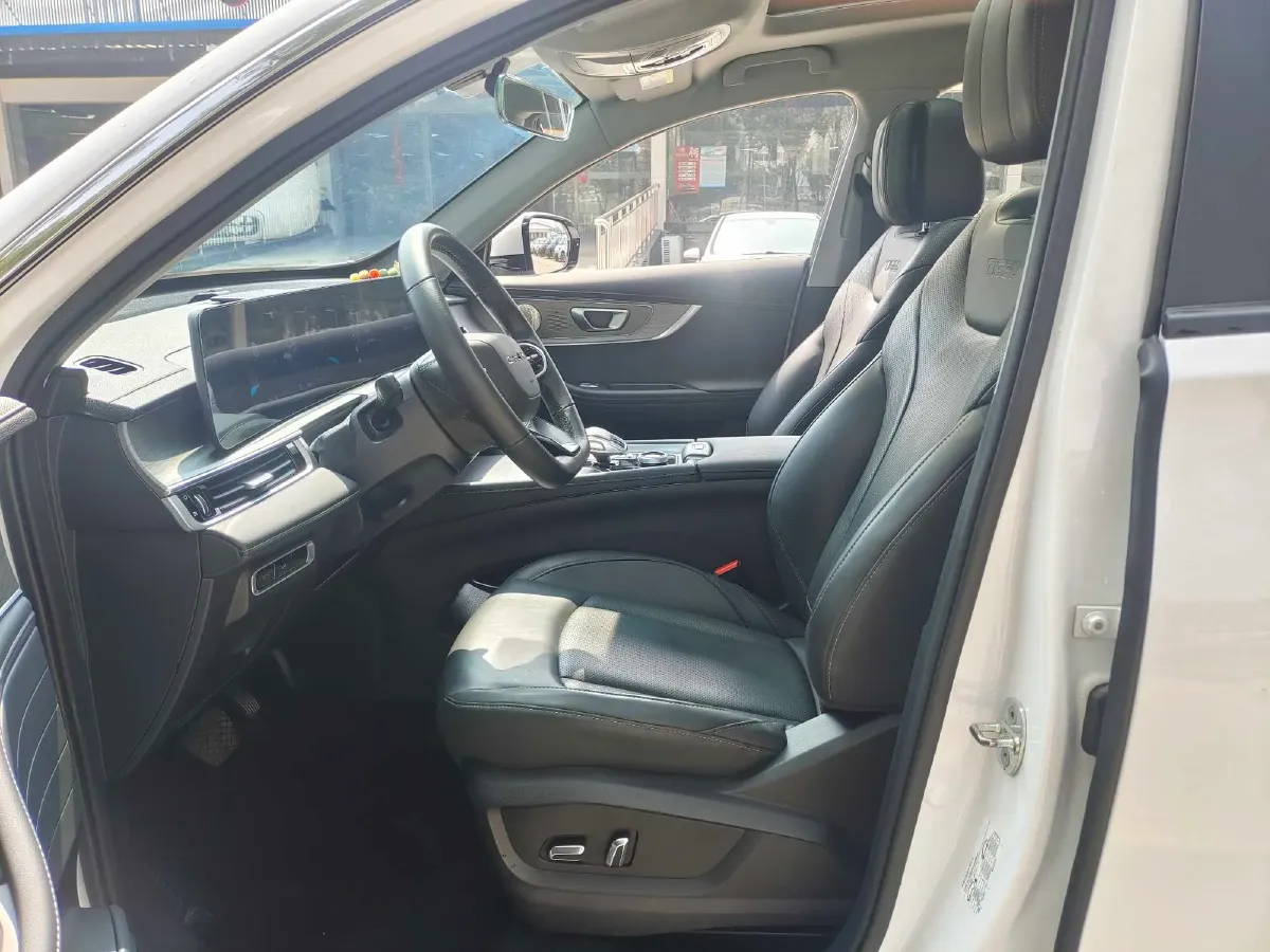 2022 Chery Tiggo 8 PRO 1.6T 197HP L4 7DCT,autocango,china used car exporter,china ev exporter,chinese used car exporter,chinese used ev exporter