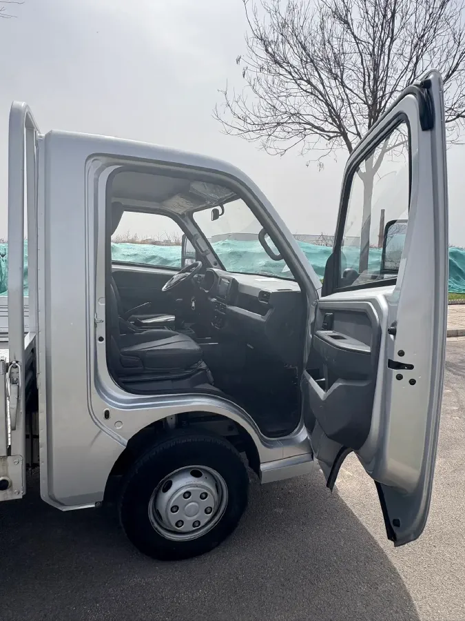2023 WuLing Loong Truck 2.0L 136HP L4 5MT,autocango,china used car exporter,china ev exporter,chinese used car exporter,chinese used ev exporter
