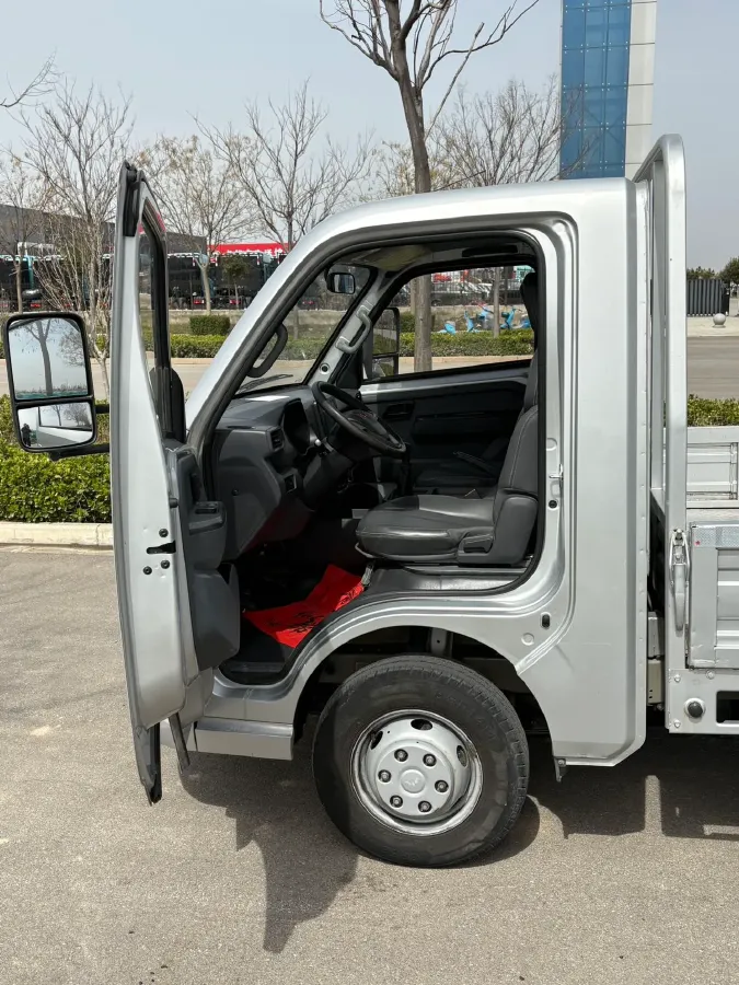 2023 WuLing Loong Truck 2.0L 136HP L4 5MT,autocango,china used car exporter,china ev exporter,chinese used car exporter,chinese used ev exporter