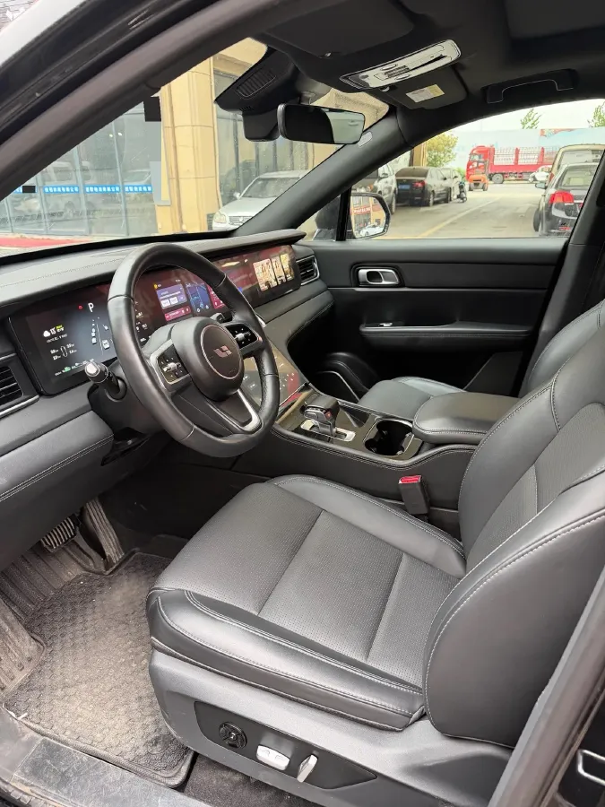 2021 Li ONE Range Extended 131HP REEV 40.5KWH,autocango,china used car exporter,china ev exporter,chinese used car exporter,chinese used ev exporter