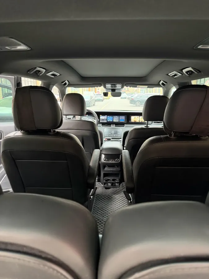 2021 Li ONE Range Extended 131HP REEV 40.5KWH,autocango,china used car exporter,china ev exporter,chinese used car exporter,chinese used ev exporter