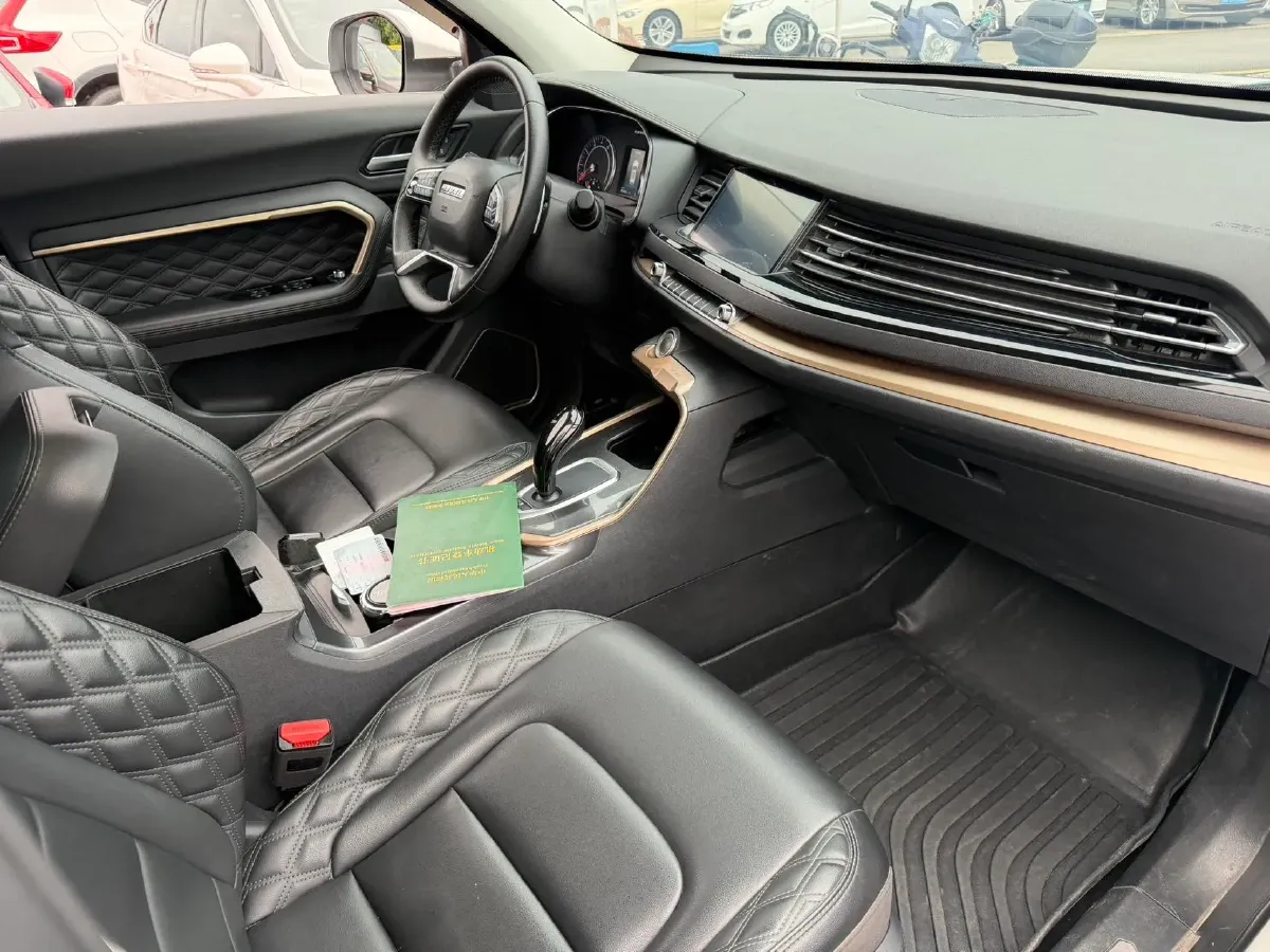 2021 Haval H6 1.5T 169HP L4 7DCT,autocango,china used car exporter,china ev exporter,chinese used car exporter,chinese used ev exporter