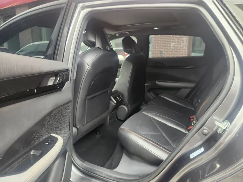 2022 ChangAn UNI-V 1.5T 188HP L4 7DCT,autocango,china used car exporter,china ev exporter,chinese used car exporter,chinese used ev exporter