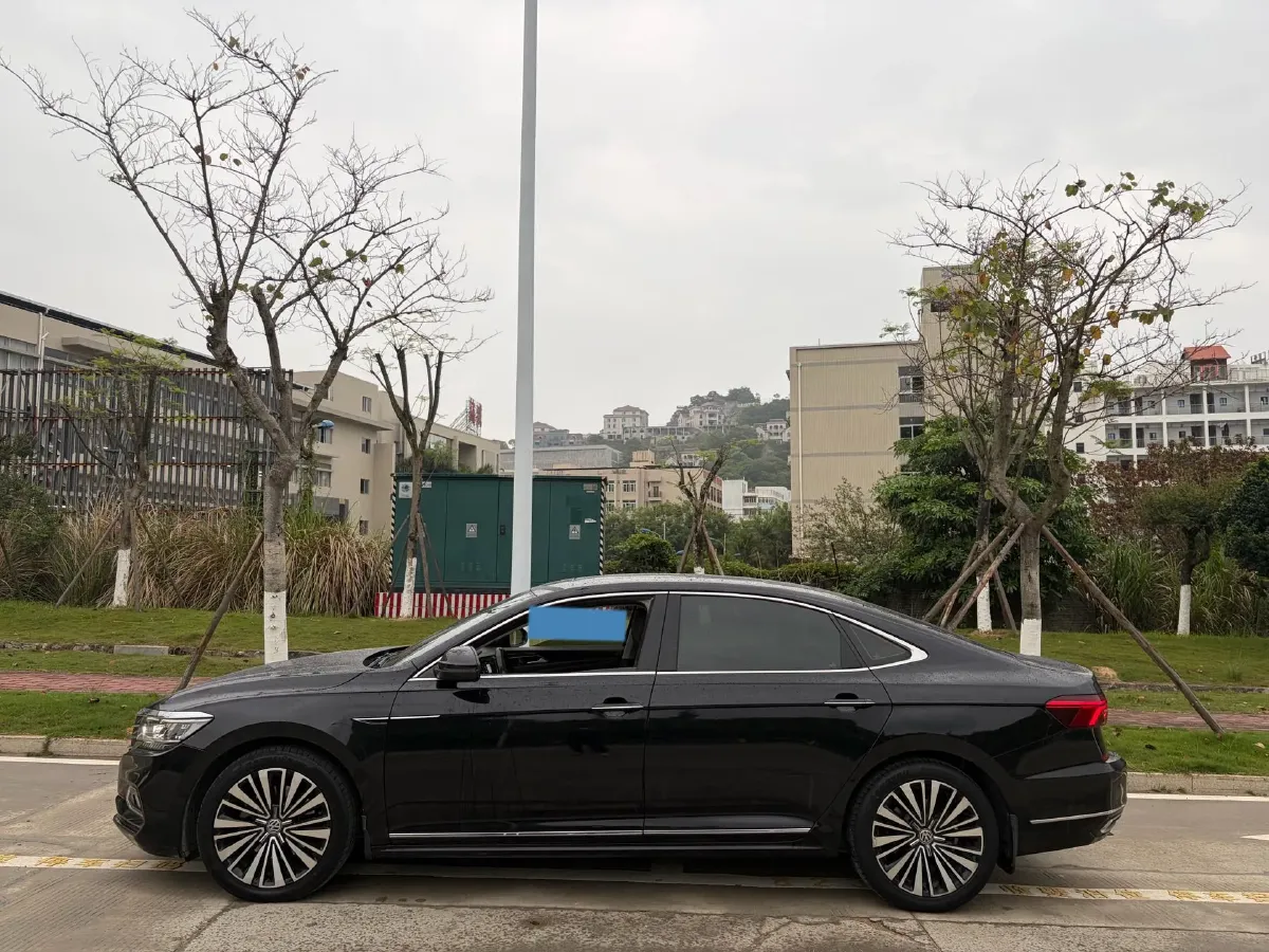 2019 Volvo V40 1.5T 152HP L4 6AT,autocango,china used car exporter,china ev exporter,chinese used car exporter,chinese used ev exporter