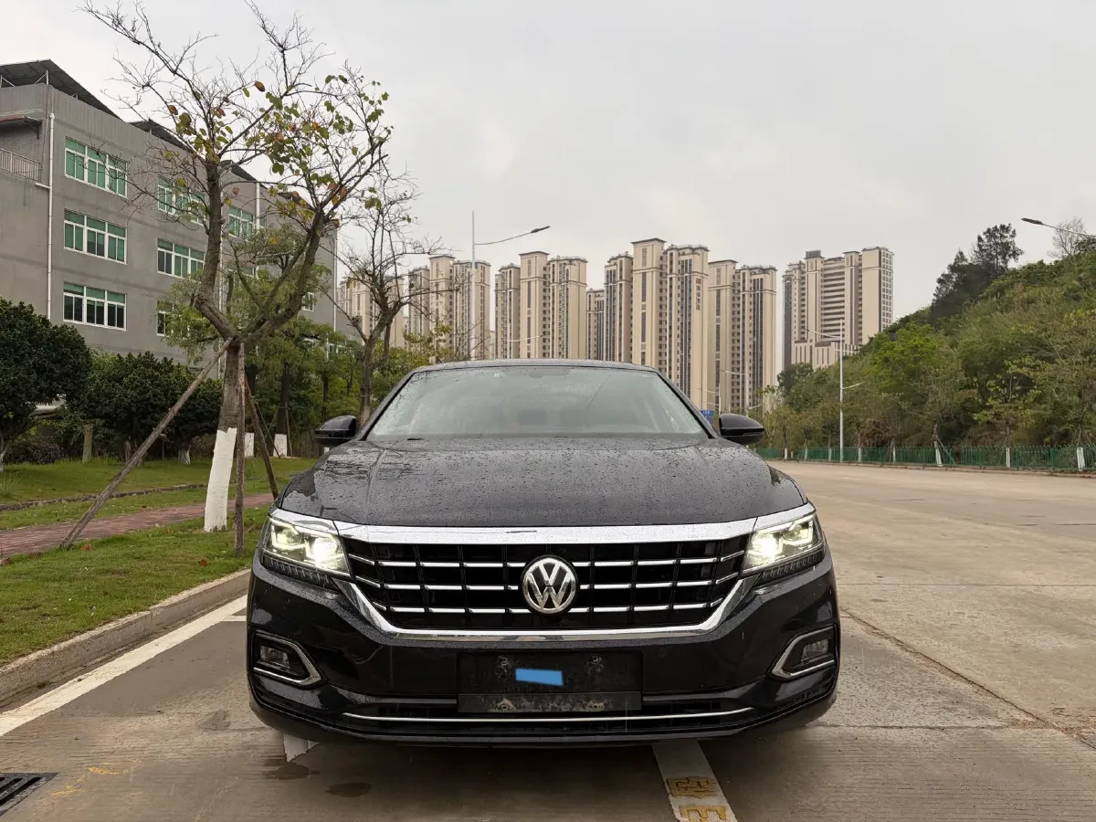 2019 Volvo V40 1.5T 152HP L4 6AT,autocango,china used car exporter,china ev exporter,chinese used car exporter,chinese used ev exporter