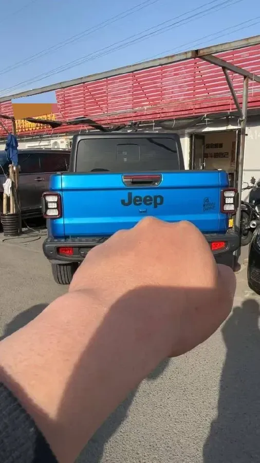 2022 Jeep Gladiator 3.6L 284HP V6 8AT,autocango,china used car exporter,china ev exporter,chinese used car exporter,chinese used ev exporter