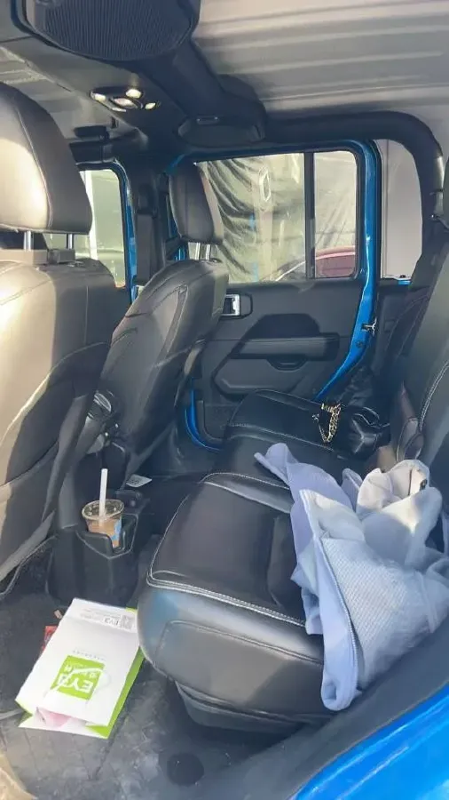 2022 Jeep Gladiator 3.6L 284HP V6 8AT,autocango,china used car exporter,china ev exporter,chinese used car exporter,chinese used ev exporter