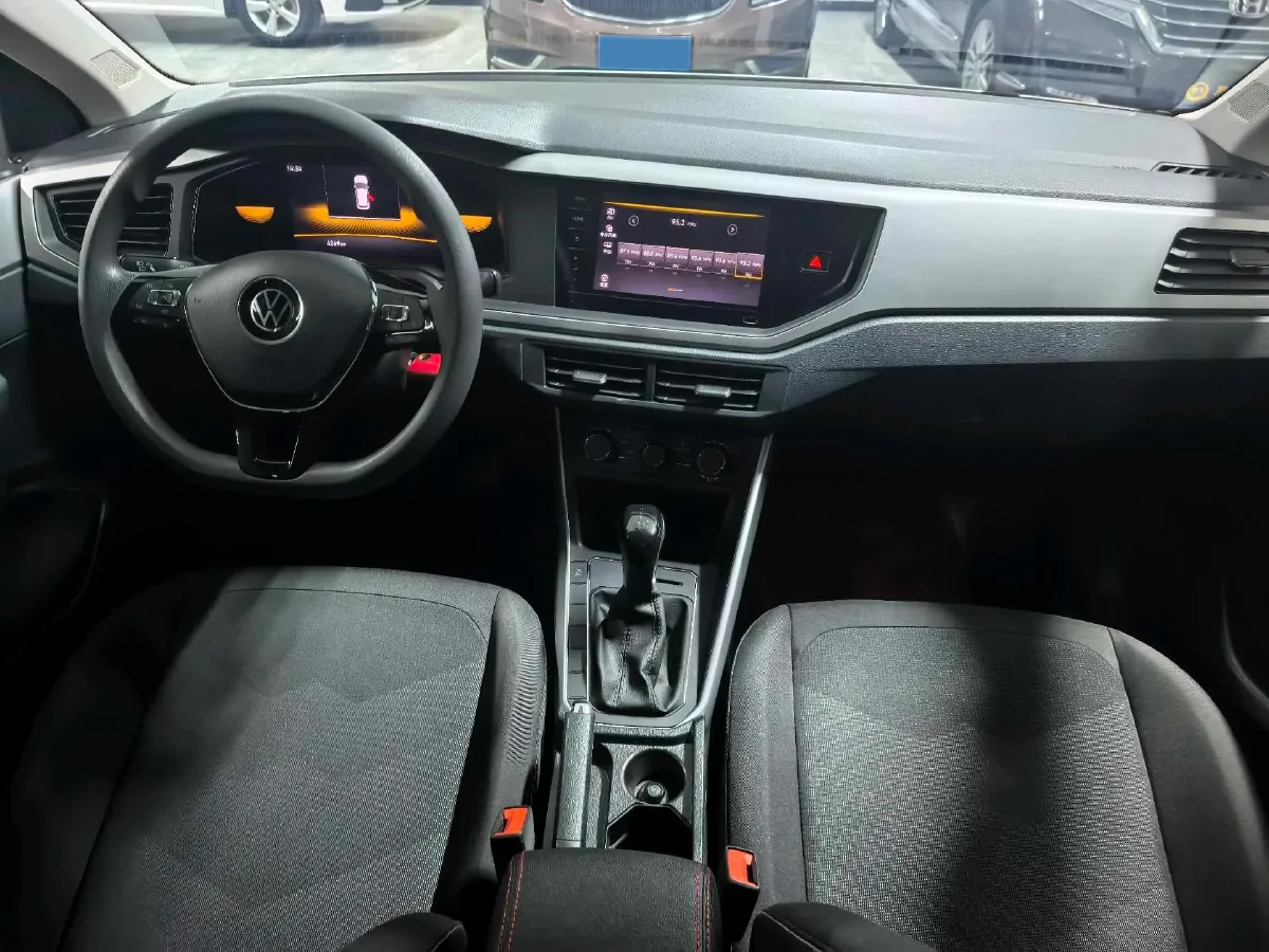 2023 Volkswagen Polo 1.5L 110HP L4 6AT,autocango,china used car exporter,china ev exporter,chinese used car exporter,chinese used ev exporter