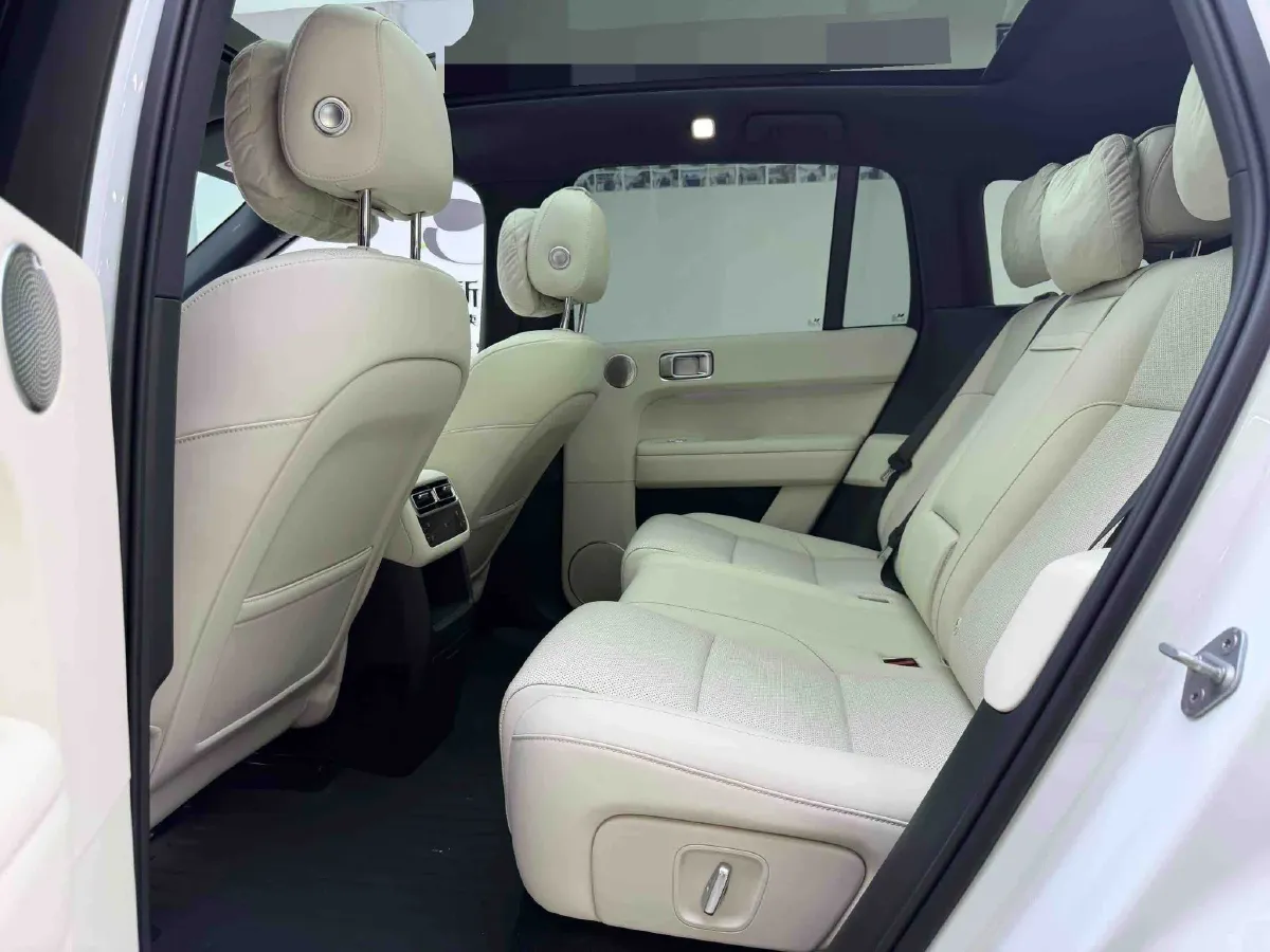 2024 Li L6 Range Extended 154HP L4 REEV 36.8KWH,autocango,china used car exporter,china ev exporter,chinese used car exporter,chinese used ev exporter