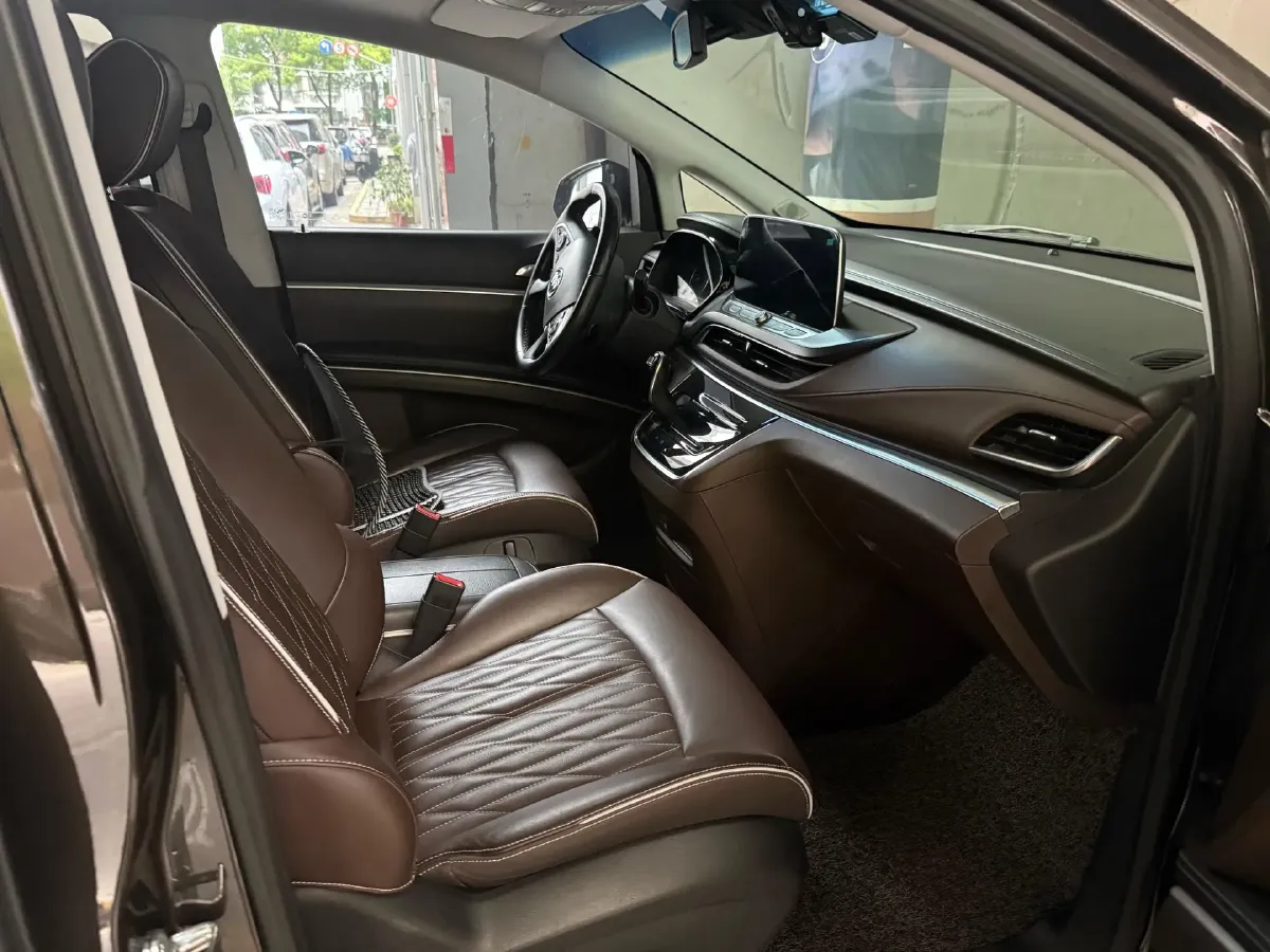 2021 Buick GL8 2.0T 237HP L4 9AT,autocango,china used car exporter,china ev exporter,chinese used car exporter,chinese used ev exporter