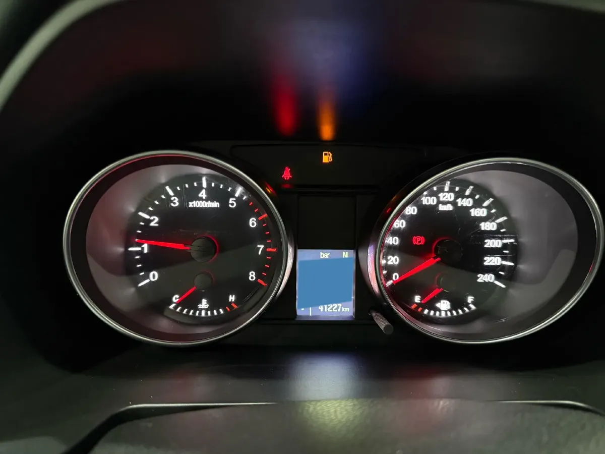 2021 Haval M6 1.5T 150HP L4 7DCT,autocango,china used car exporter,china ev exporter,chinese used car exporter,chinese used ev exporter