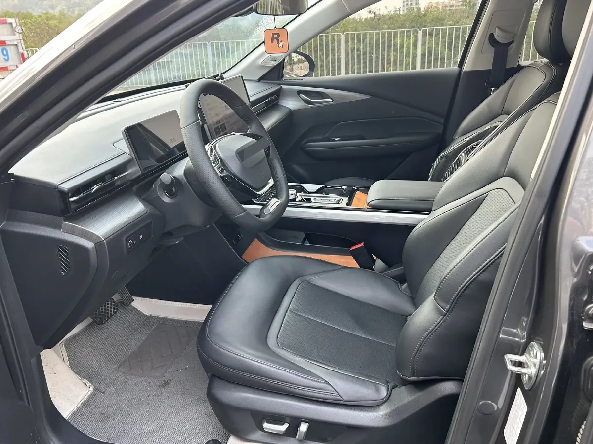 2023 WuLing XingGuang 1.5L 106HP L4 E-CVT PHEV 20.5KWH,autocango,china used car exporter,china ev exporter,chinese used car exporter,chinese used ev exporter