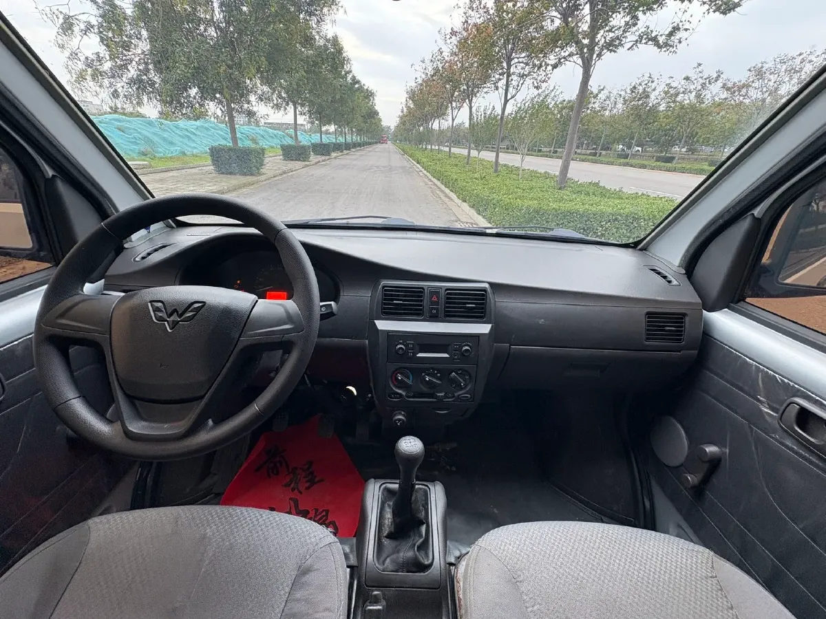 2019 WuLing RongGuang New Truck 1.5L 107HP L4 5MT,autocango,china used car exporter,china ev exporter,chinese used car exporter,chinese used ev exporter