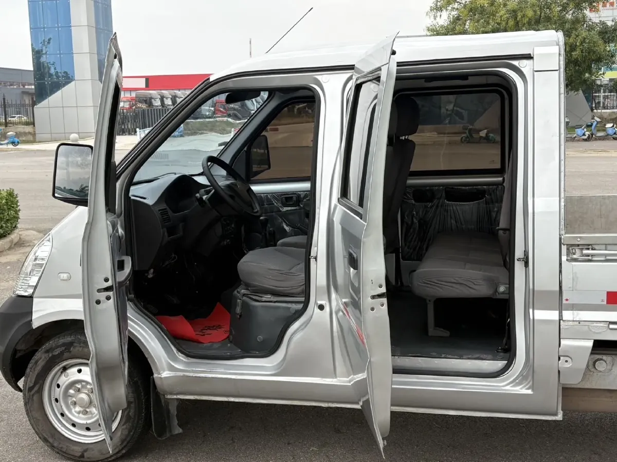 2019 WuLing RongGuang New Truck 1.5L 107HP L4 5MT,autocango,china used car exporter,china ev exporter,chinese used car exporter,chinese used ev exporter