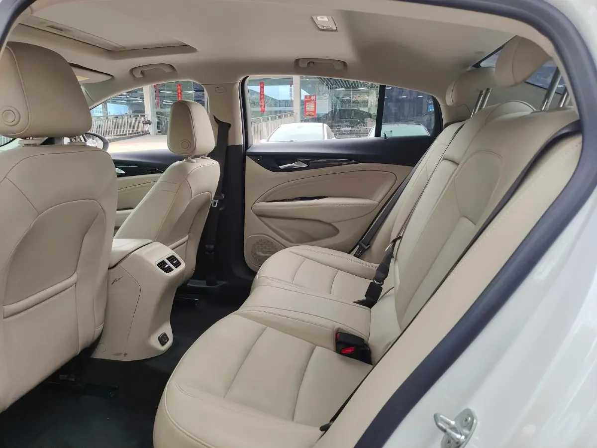 2020 Buick Regal 1.5T 169HP L4 9AT,autocango,china used car exporter,china ev exporter,chinese used car exporter,chinese used ev exporter