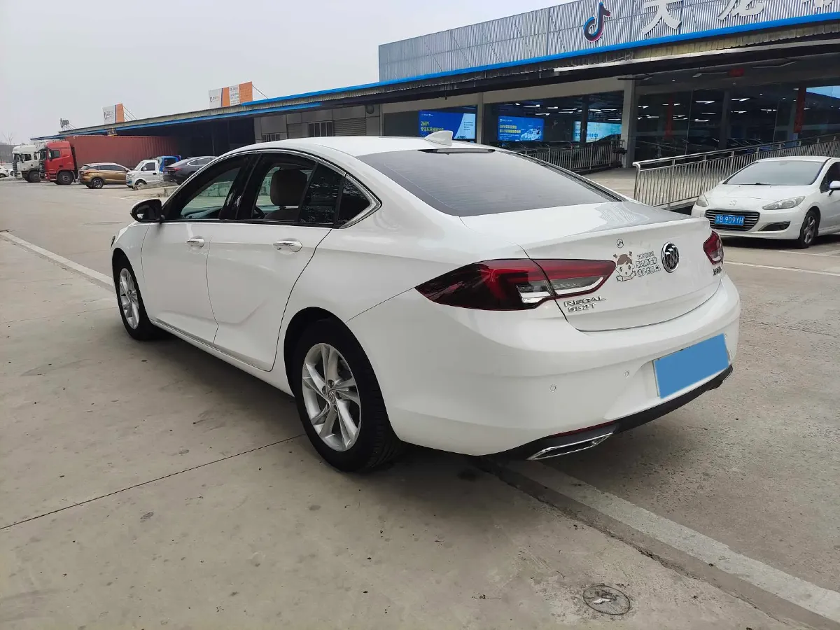 2020 Buick Regal 1.5T 169HP L4 9AT,autocango,china used car exporter,china ev exporter,chinese used car exporter,chinese used ev exporter