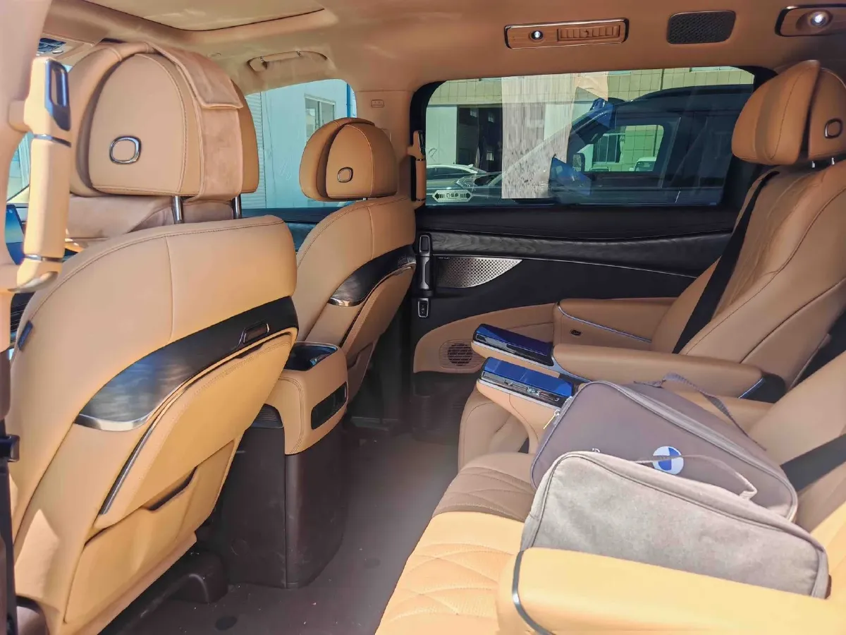 2025 Denza D9 1.5T 156HP L4 E-CVT PHEV 40KWH,autocango,china used car exporter,china ev exporter,chinese used car exporter,chinese used ev exporter