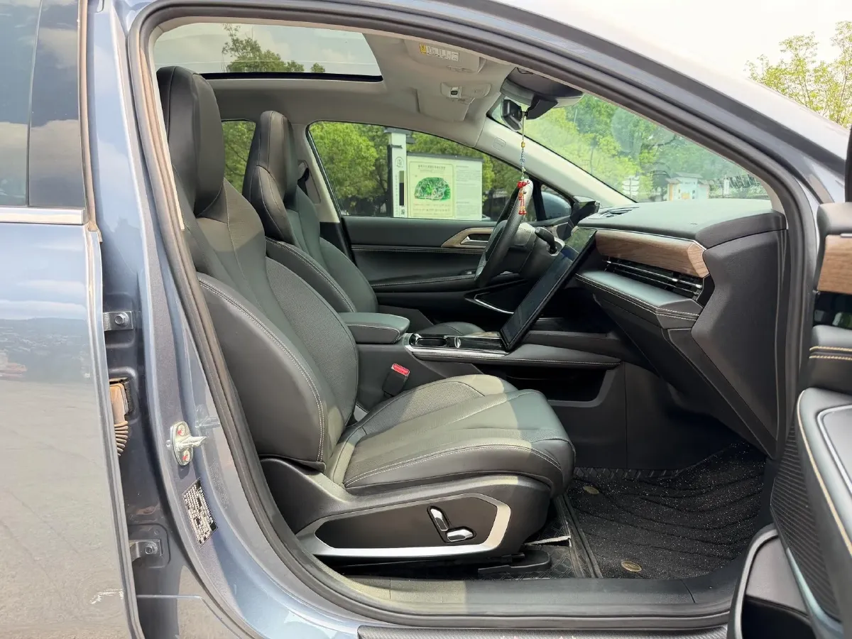 2022 Chevrolet Menlo BEV 61.1KWH,autocango,china used car exporter,china ev exporter,chinese used car exporter,chinese used ev exporter