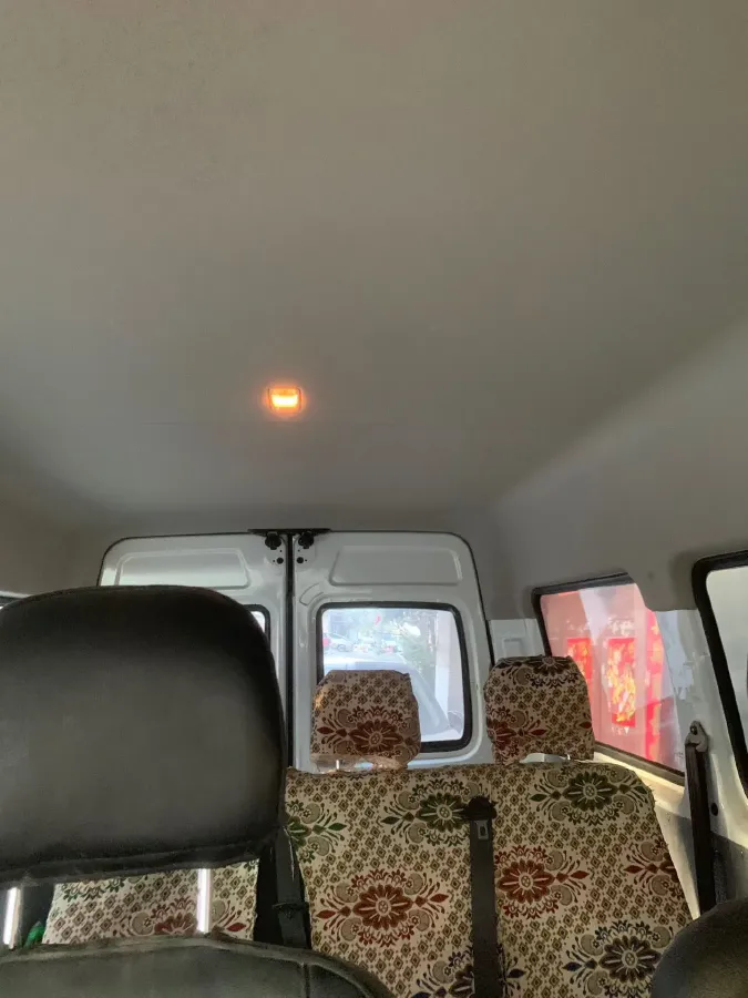 2021 MAXUS XinTu V80 2.0T 139HP L4 6MT,autocango,china used car exporter,china ev exporter,chinese used car exporter,chinese used ev exporter