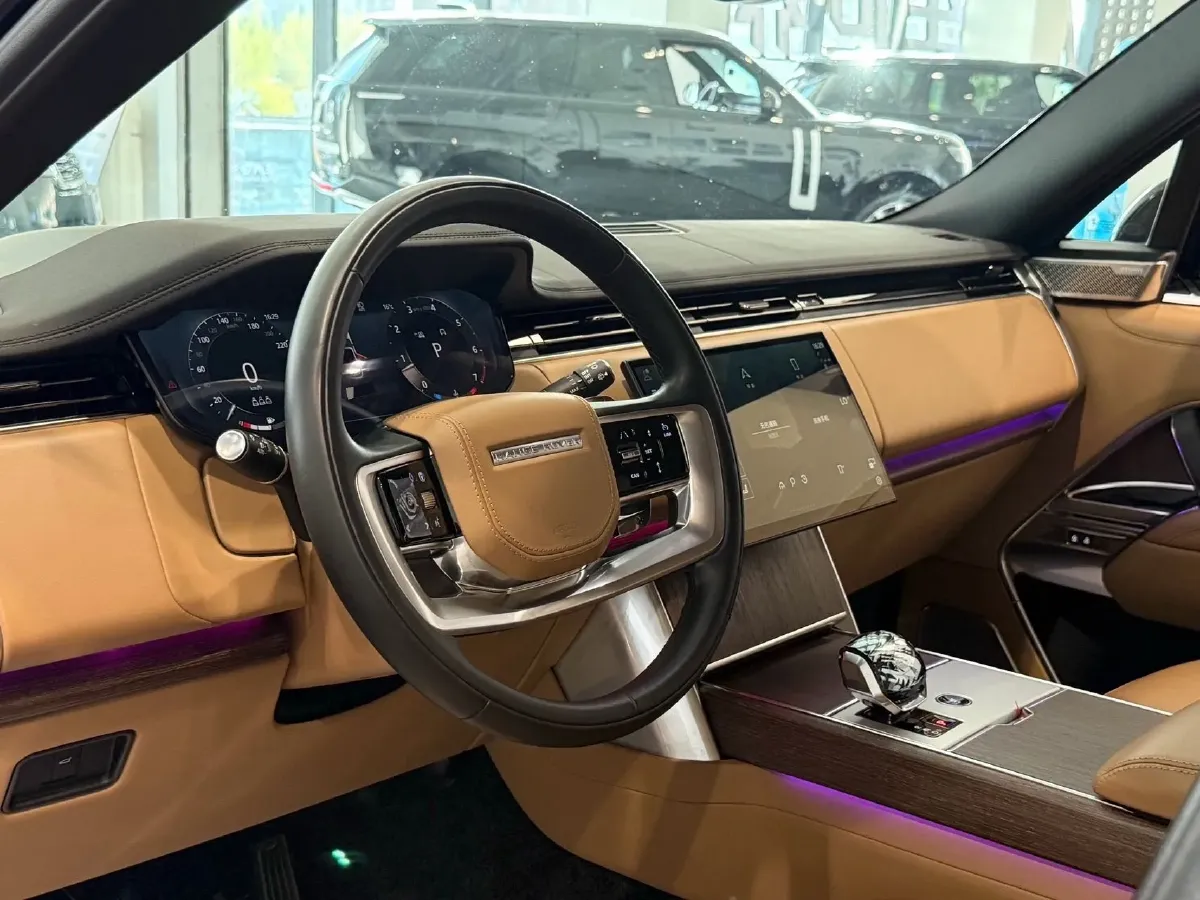 2025 Land Rover Range Rover 3.0T 400HP L6 8AT,autocango,china used car exporter,china ev exporter,chinese used car exporter,chinese used ev exporter