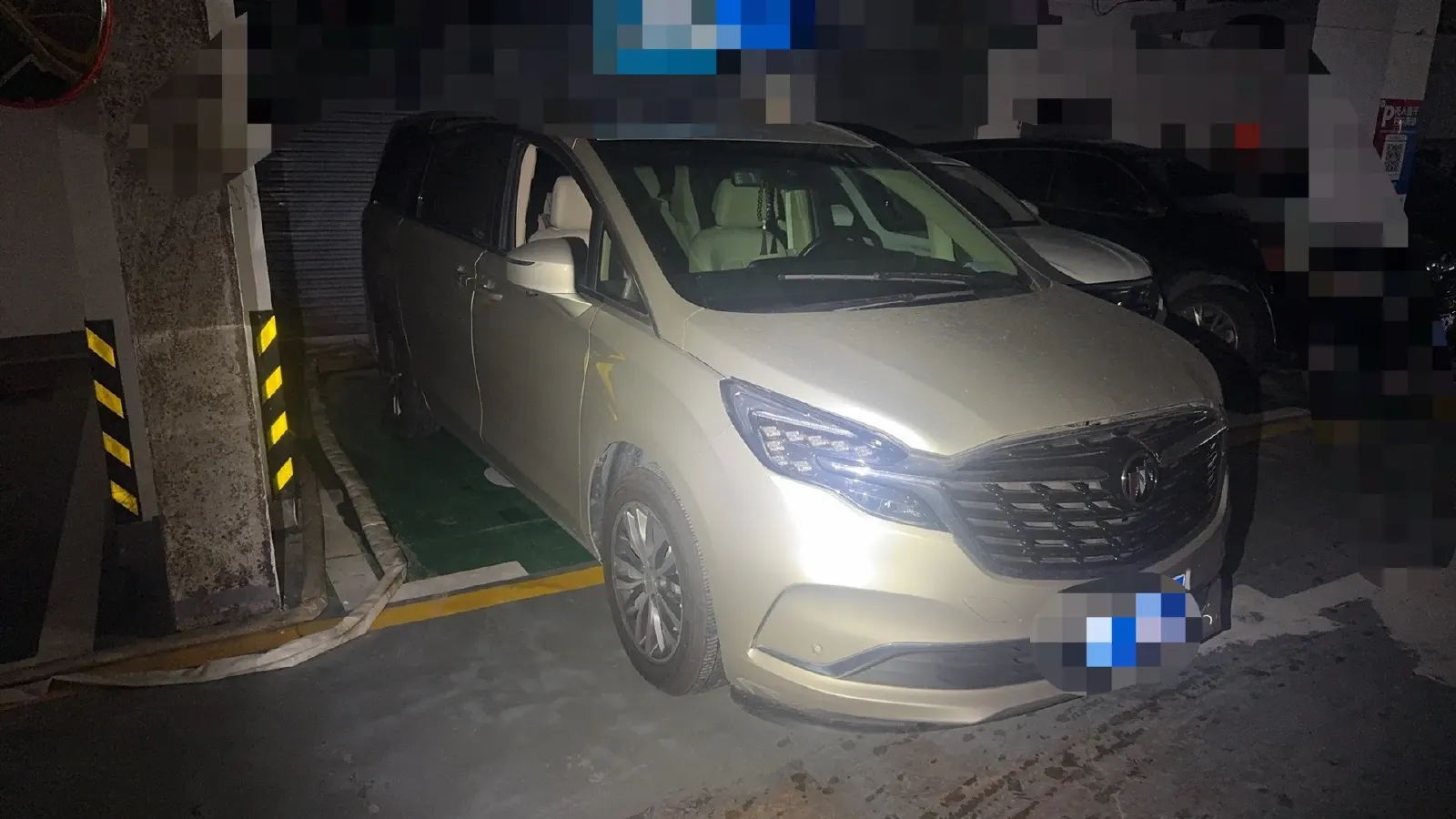 2022 Buick GL8 2.0T 237HP L4 9AT,autocango,china used car exporter,china ev exporter,chinese used car exporter,chinese used ev exporter