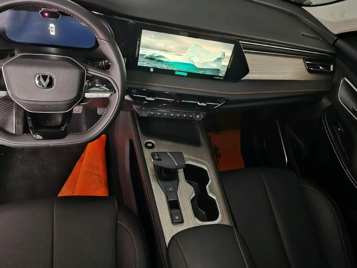 2024 ChangAn X7 PLUS 1.5T 188HP L4 7DCT,autocango,china used car exporter,china ev exporter,chinese used car exporter,chinese used ev exporter