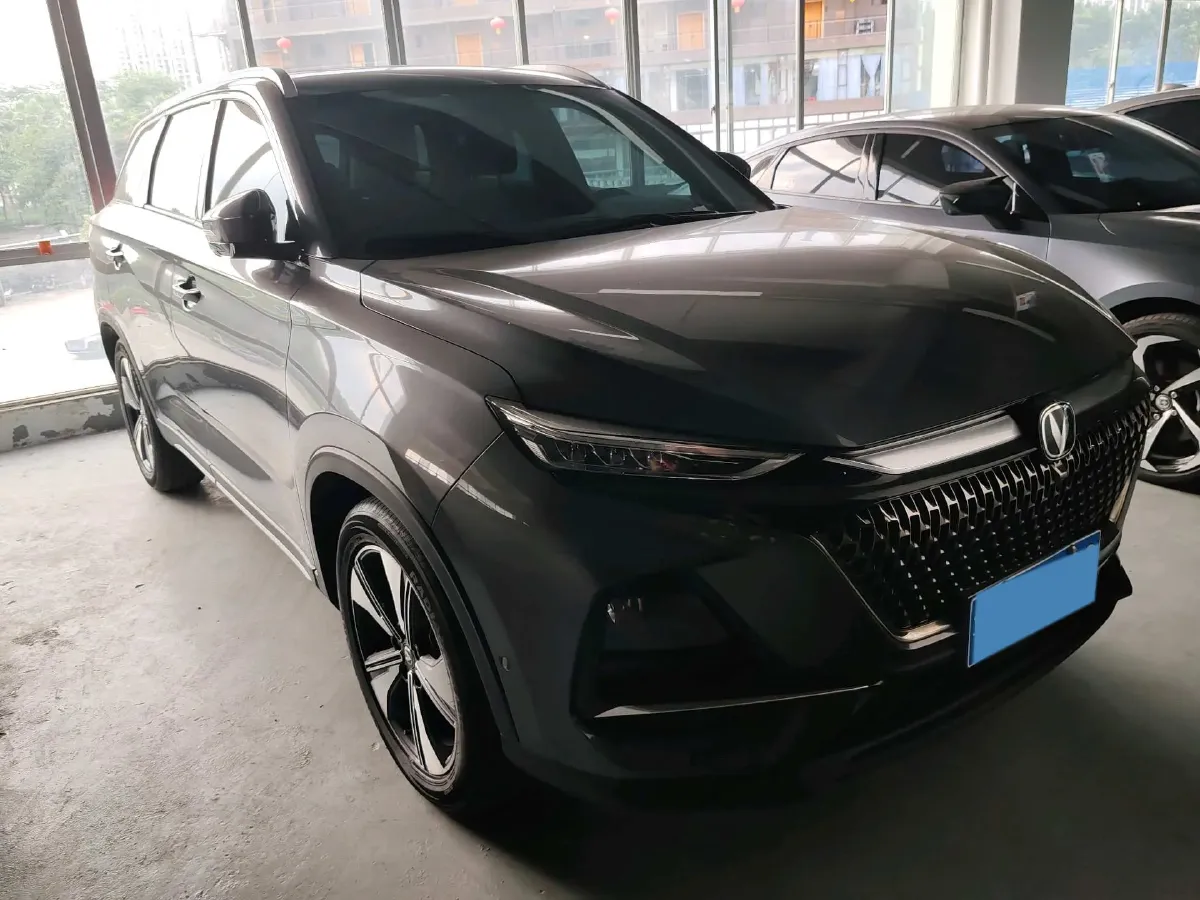 2024 ChangAn X7 PLUS 1.5T 188HP L4 7DCT,autocango,china used car exporter,china ev exporter,chinese used car exporter,chinese used ev exporter