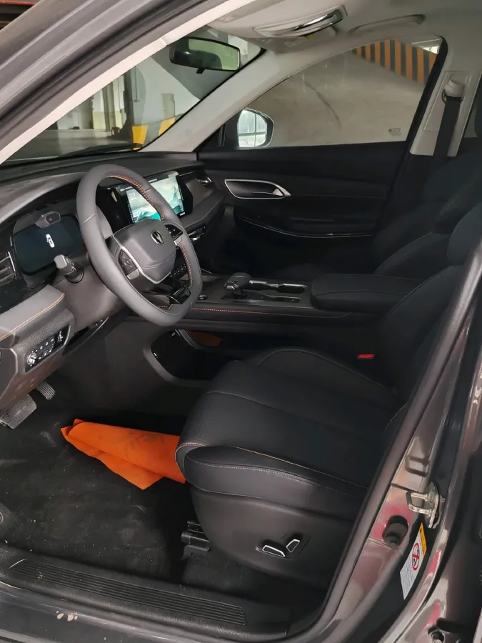 2024 ChangAn X7 PLUS 1.5T 188HP L4 7DCT,autocango,china used car exporter,china ev exporter,chinese used car exporter,chinese used ev exporter