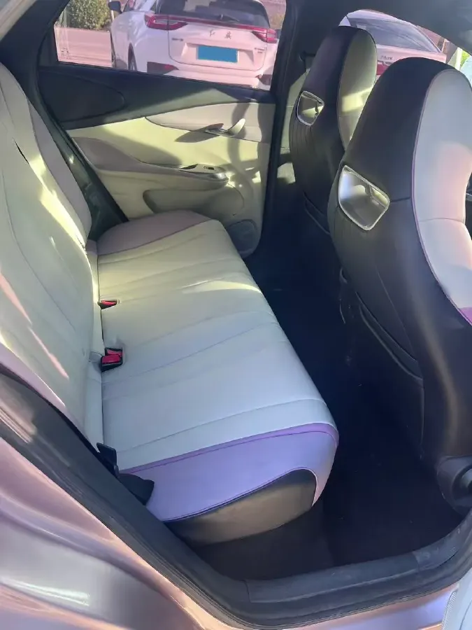 2021 Ford Escort 1.5L 122HP L3 6AT,autocango,china used car exporter,china ev exporter,chinese used car exporter,chinese used ev exporter