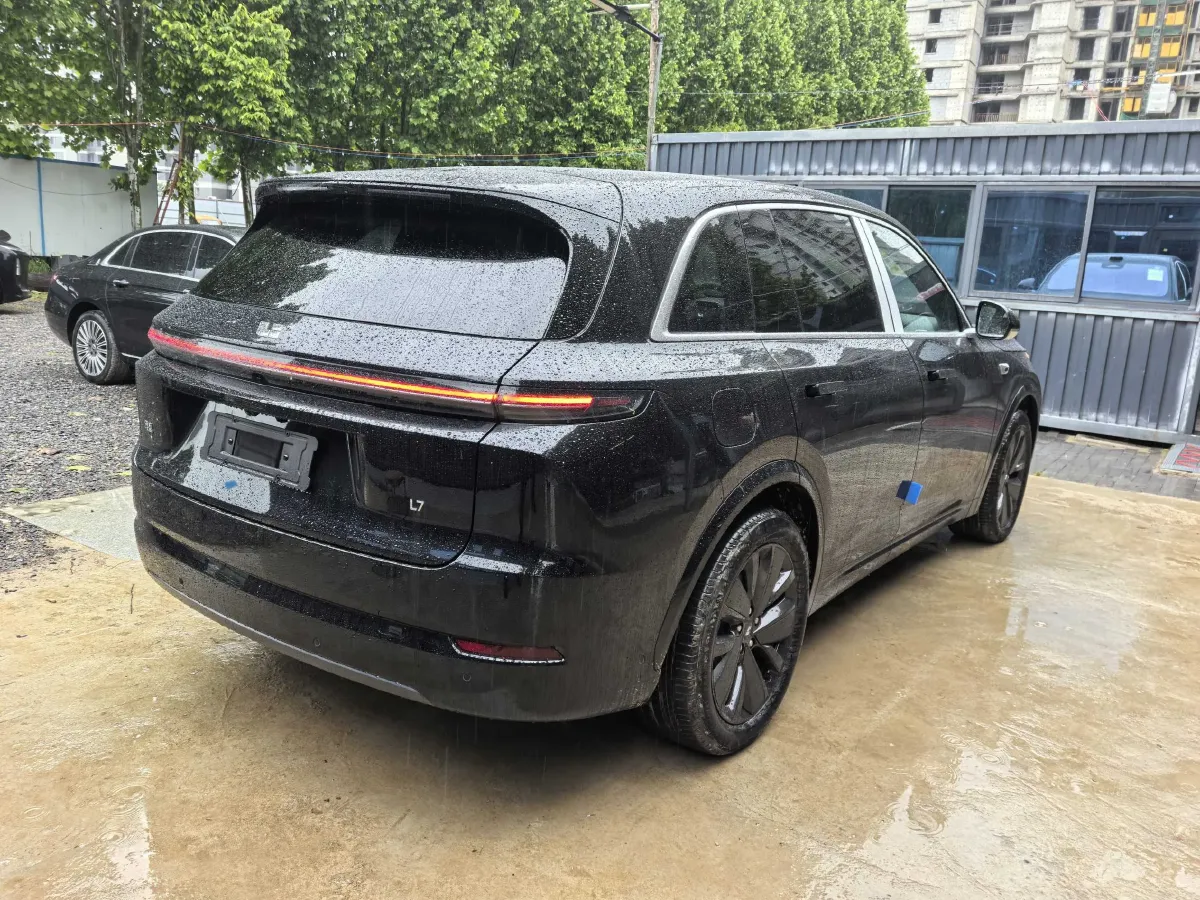 2025 Li L7 Range Extended 154HP REEV,autocango,china used car exporter,china ev exporter,chinese used car exporter,chinese used ev exporter