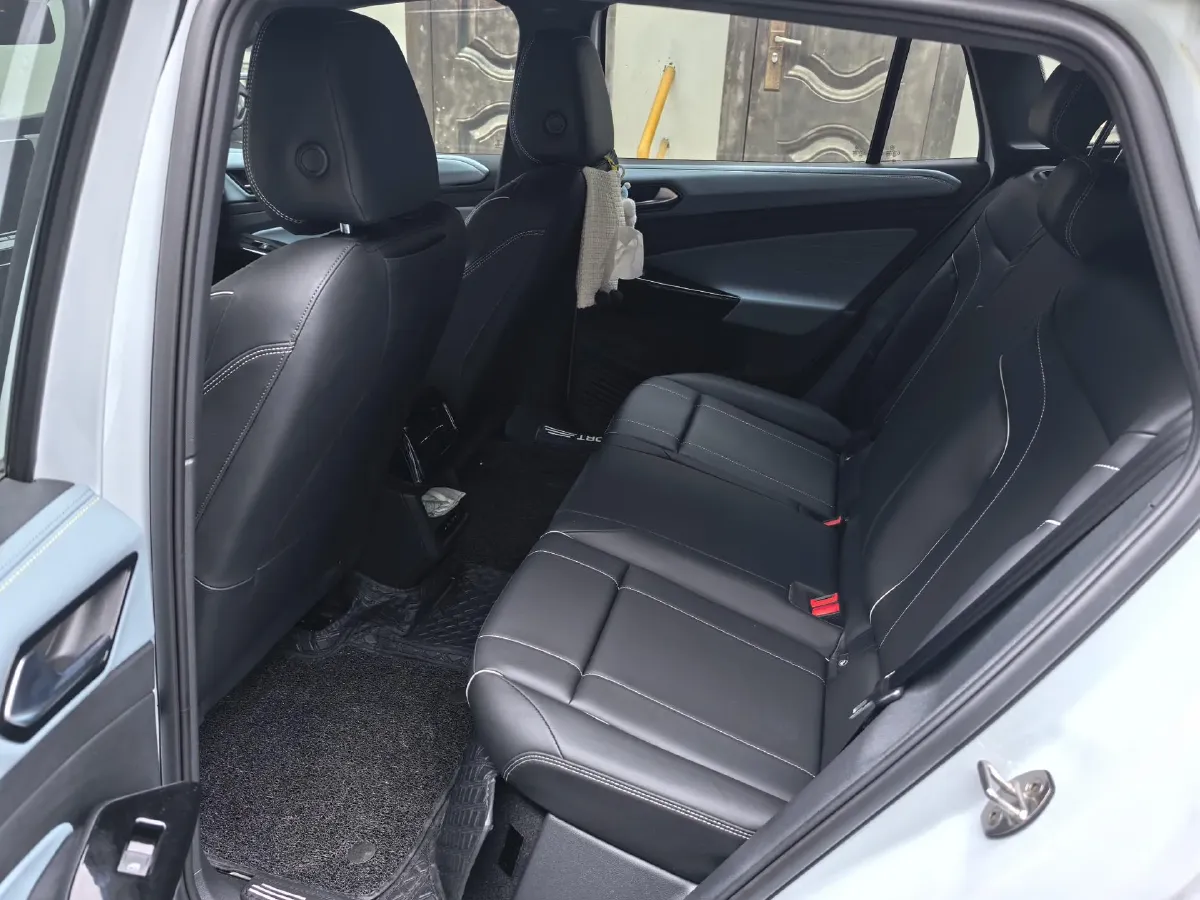 2023 MAXUS XinTu EV80 BEV 77KWH,autocango,china used car exporter,china ev exporter,chinese used car exporter,chinese used ev exporter