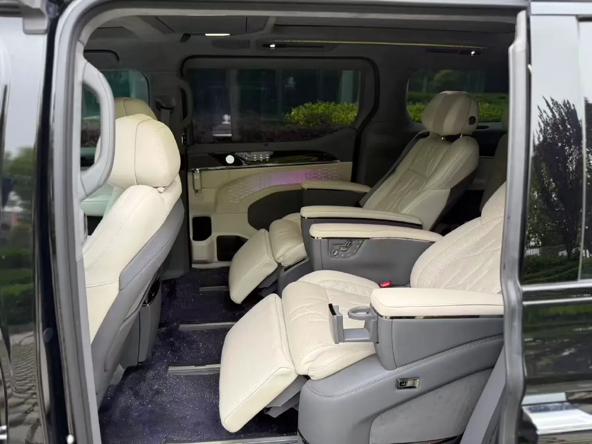 2024 Zeekr 009 BEV 108KWH,autocango,china used car exporter,china ev exporter,chinese used car exporter,chinese used ev exporter