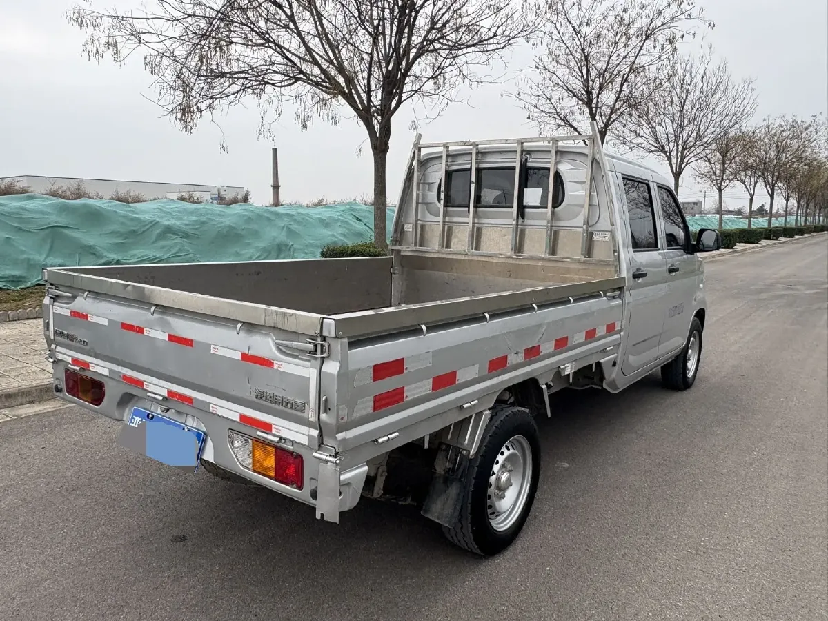 2023 WuLing RongGuang New Truck 2.0L 136HP L4 5MT,autocango,china used car exporter,china ev exporter,chinese used car exporter,chinese used ev exporter