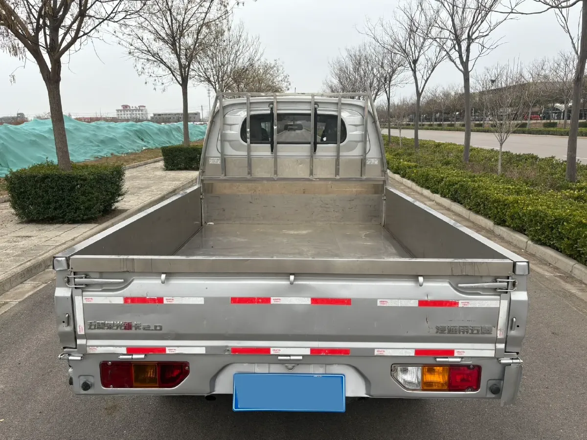 2023 WuLing RongGuang New Truck 2.0L 136HP L4 5MT,autocango,china used car exporter,china ev exporter,chinese used car exporter,chinese used ev exporter