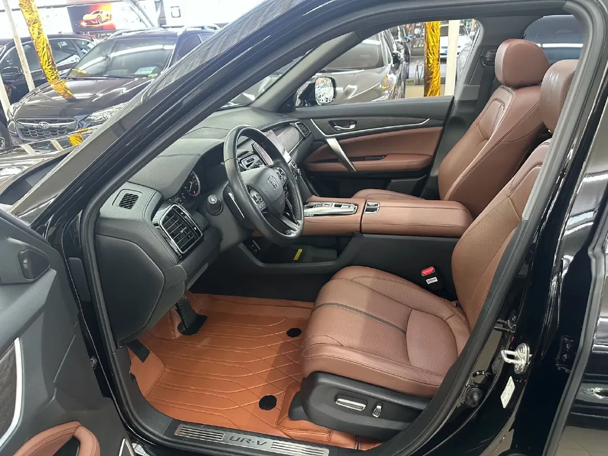 2020 Honda UR-V 2.0T 272HP L4 9AT,autocango,china used car exporter,china ev exporter,chinese used car exporter,chinese used ev exporter