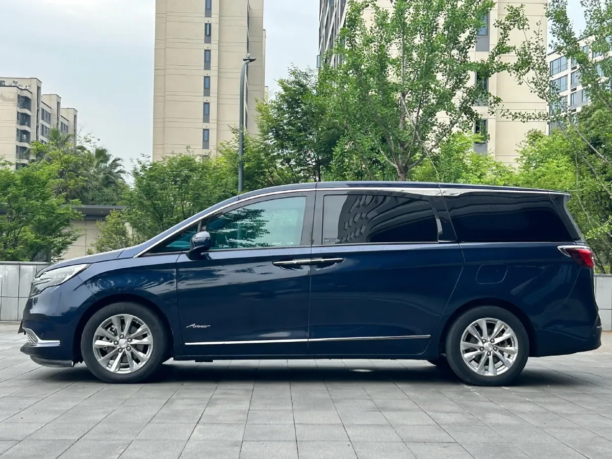 2022 Buick GL8 2.0T 237HP L4 9AT,autocango,china used car exporter,china ev exporter,chinese used car exporter,chinese used ev exporter