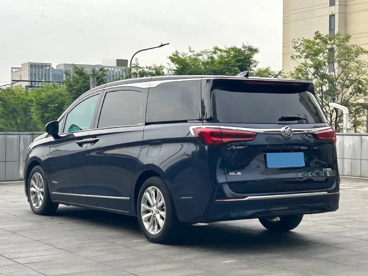 2022 Buick GL8 2.0T 237HP L4 9AT,autocango,china used car exporter,china ev exporter,chinese used car exporter,chinese used ev exporter