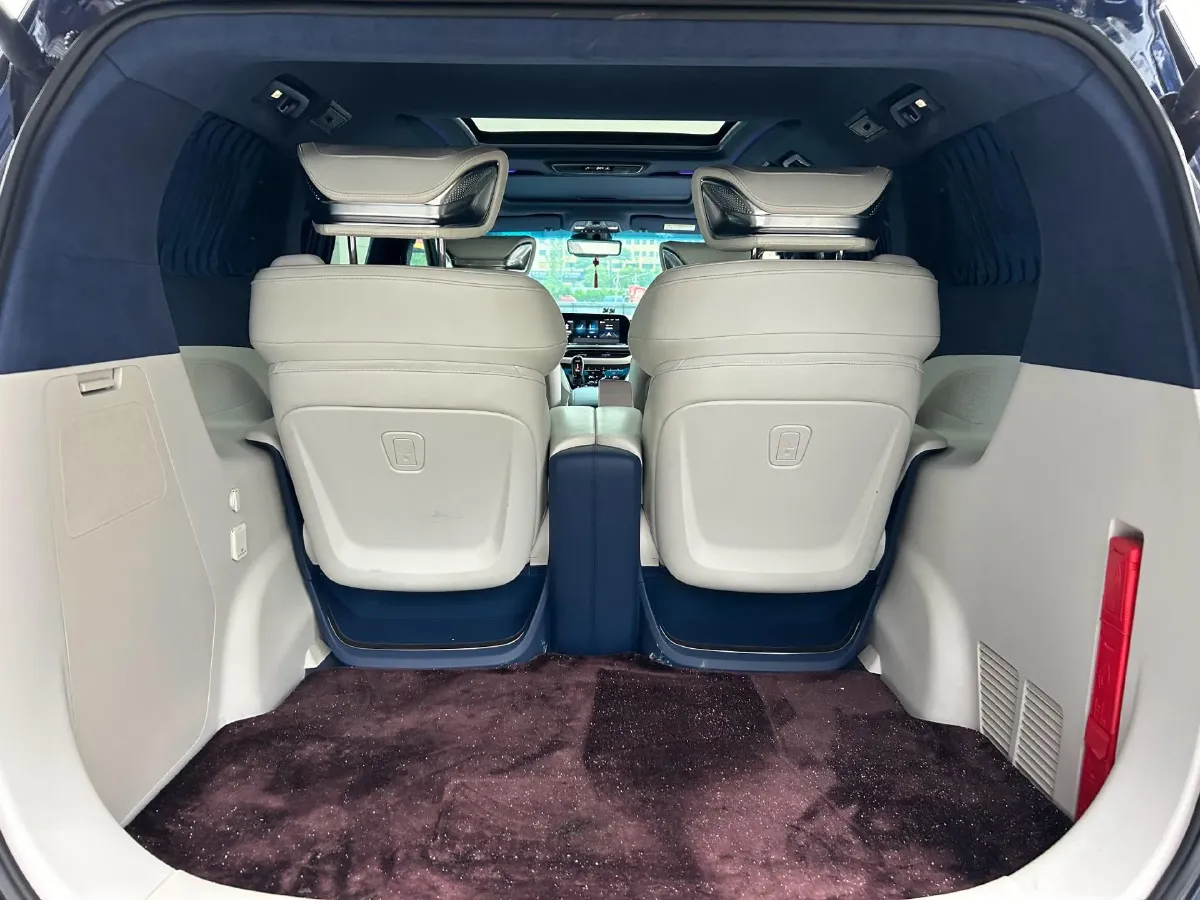 2022 Buick GL8 2.0T 237HP L4 9AT,autocango,china used car exporter,china ev exporter,chinese used car exporter,chinese used ev exporter