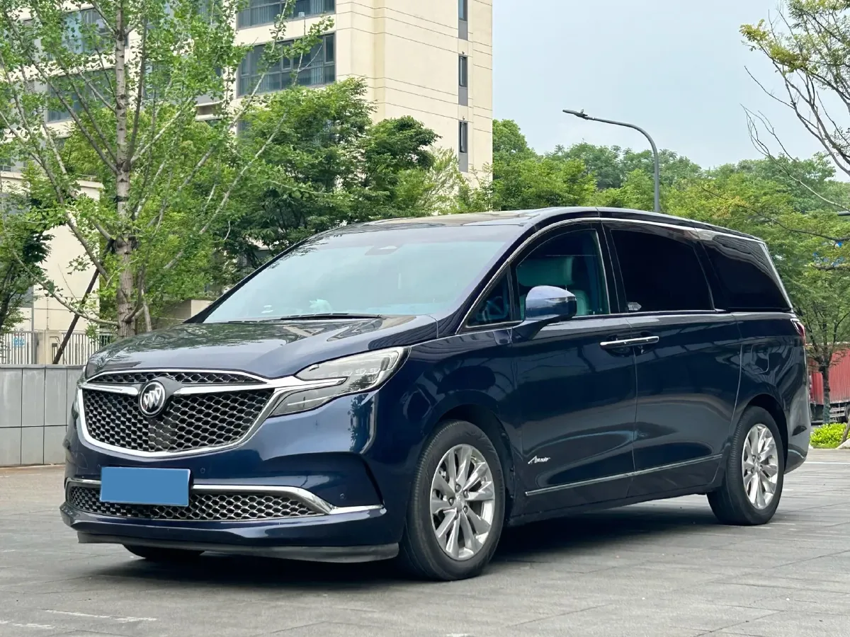2022 Buick GL8 2.0T 237HP L4 9AT,autocango,china used car exporter,china ev exporter,chinese used car exporter,chinese used ev exporter