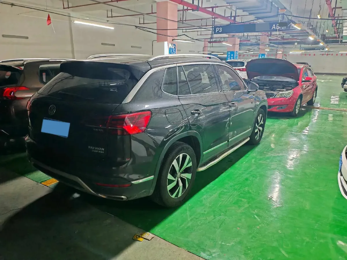 2019 Jeep Cherokee 2.0T 234HP L4 9AT,autocango,china used car exporter,china ev exporter,chinese used car exporter,chinese used ev exporter