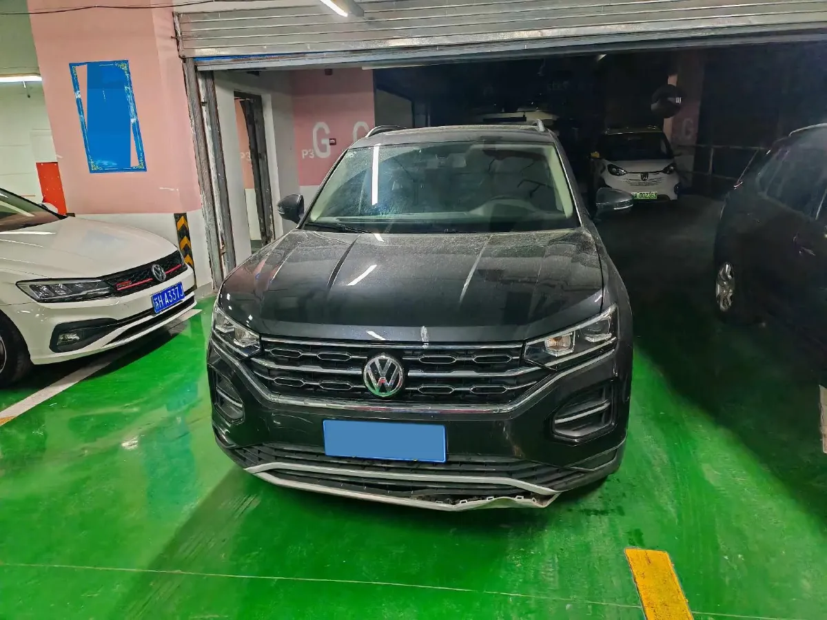 2019 Jeep Cherokee 2.0T 234HP L4 9AT,autocango,china used car exporter,china ev exporter,chinese used car exporter,chinese used ev exporter