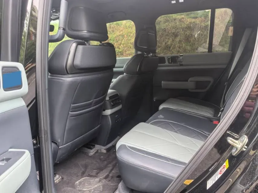 2023 FangChengBao Bao 5 1.5T 194HP L4 E-CVT PHEV 31.8KWH,autocango,china used car exporter,china ev exporter,chinese used car exporter,chinese used ev exporter