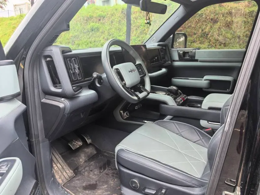 2023 FangChengBao Bao 5 1.5T 194HP L4 E-CVT PHEV 31.8KWH,autocango,china used car exporter,china ev exporter,chinese used car exporter,chinese used ev exporter