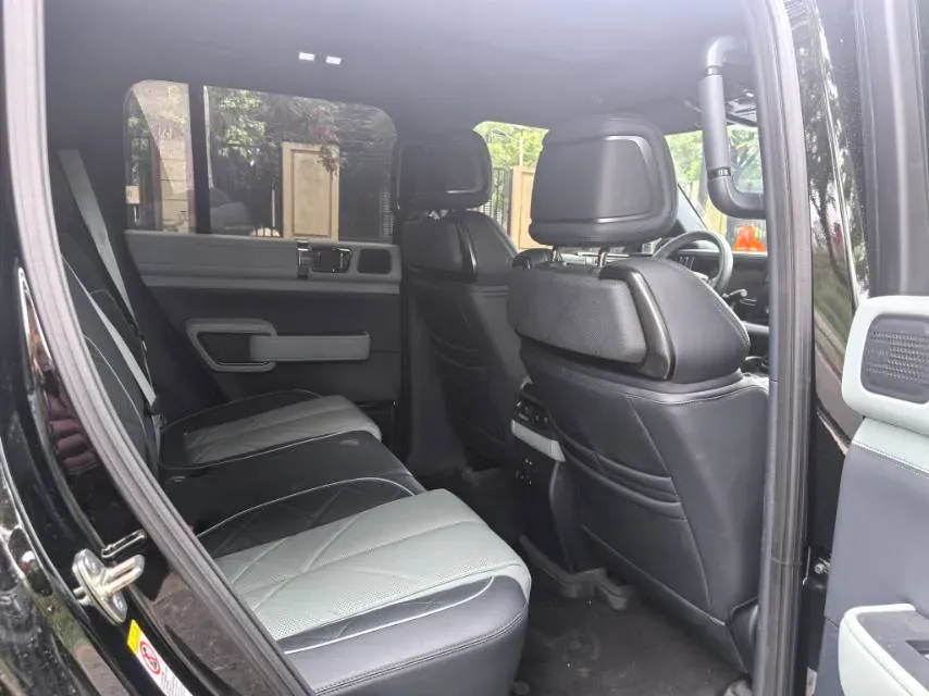 2023 FangChengBao Bao 5 1.5T 194HP L4 E-CVT PHEV 31.8KWH,autocango,china used car exporter,china ev exporter,chinese used car exporter,chinese used ev exporter